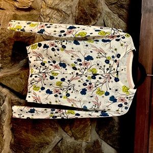 Yumi floral knit top with cream base, size small, never worn or washed.